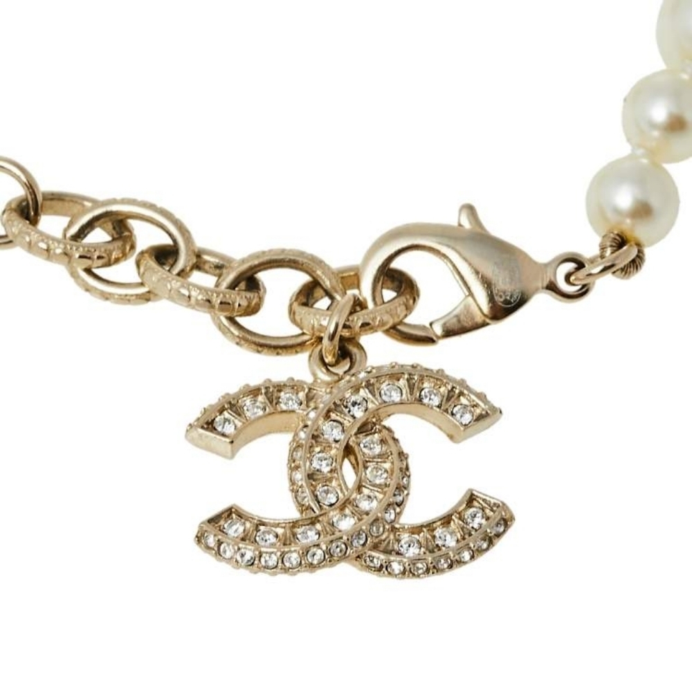 New!!! Authentic Chanel Cream Faux Pearl & Crystal CC Charm Gold HW Bracelet B20 - Picture 12 of 17